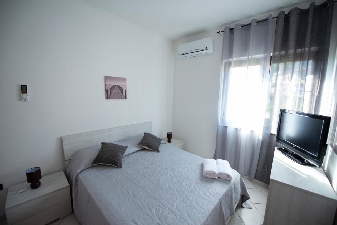 B&B Esterita Parghelia Buitenkant foto