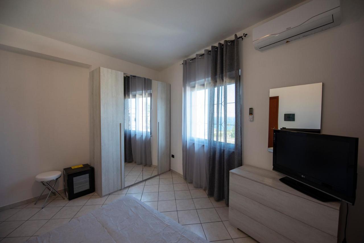 B&B Esterita Parghelia Buitenkant foto