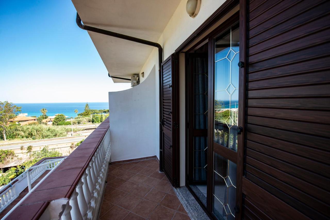 B&B Esterita Parghelia Buitenkant foto