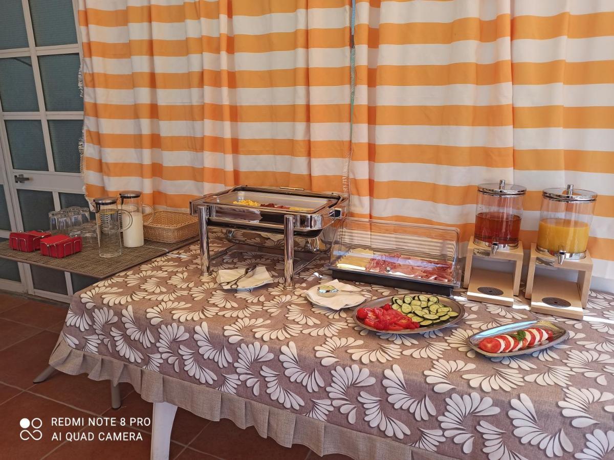 B&B Esterita Parghelia Buitenkant foto